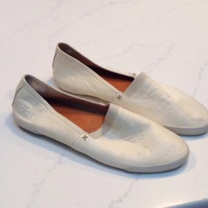 Frye leather flats 7 1/2 super comfy